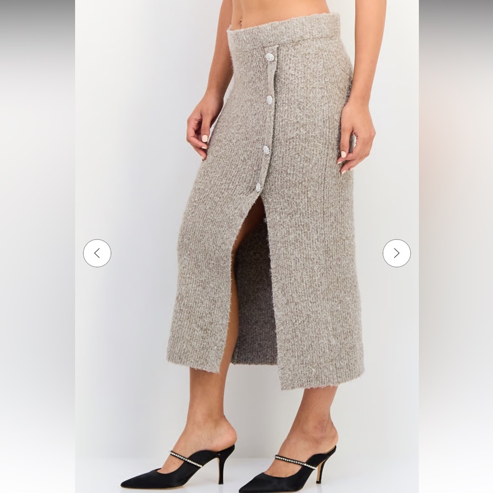 Lefties Elegant Brown Knit Skirt
